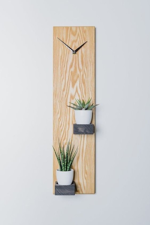 ساعت دیواری ستونی چوبی مدل دو طاقچه